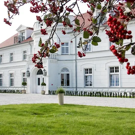 酒店 Palac Na Opieszynie Września