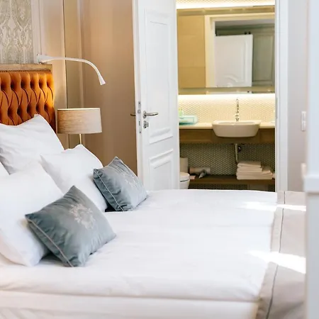 Pałac Na Opieszynie Hotel 4*