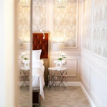 Hotel Pałac Na Opieszynie 4*