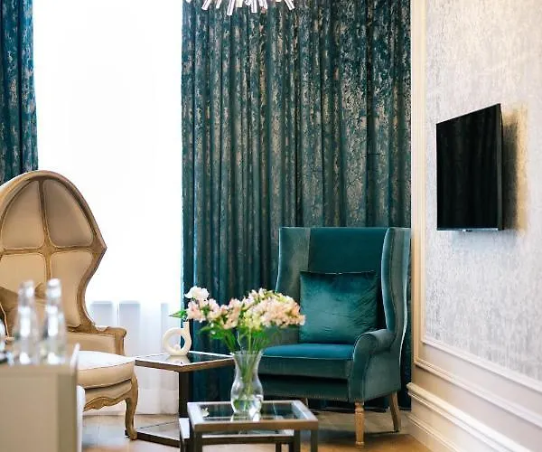 Palac Na Opieszynie Wrzesnia (Wrzesnia)