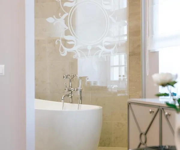 Palac Na Opieszynie 4*