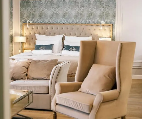 Palac Na Opieszynie Wrzesnia (Wrzesnia)