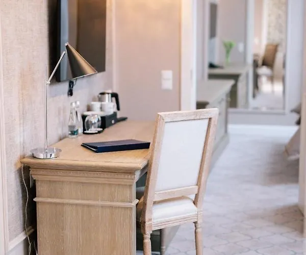 Palac Na Opieszynie 4* Wrzesnia (Wrzesnia)