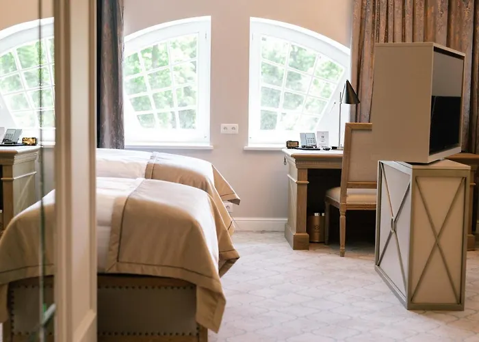 Palac Na Opieszynie 4* Wrzesnia (Wrzesnia)