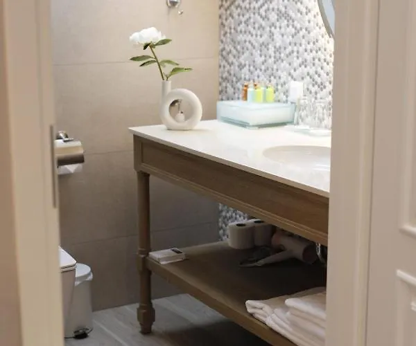 Palac Na Opieszynie 酒店